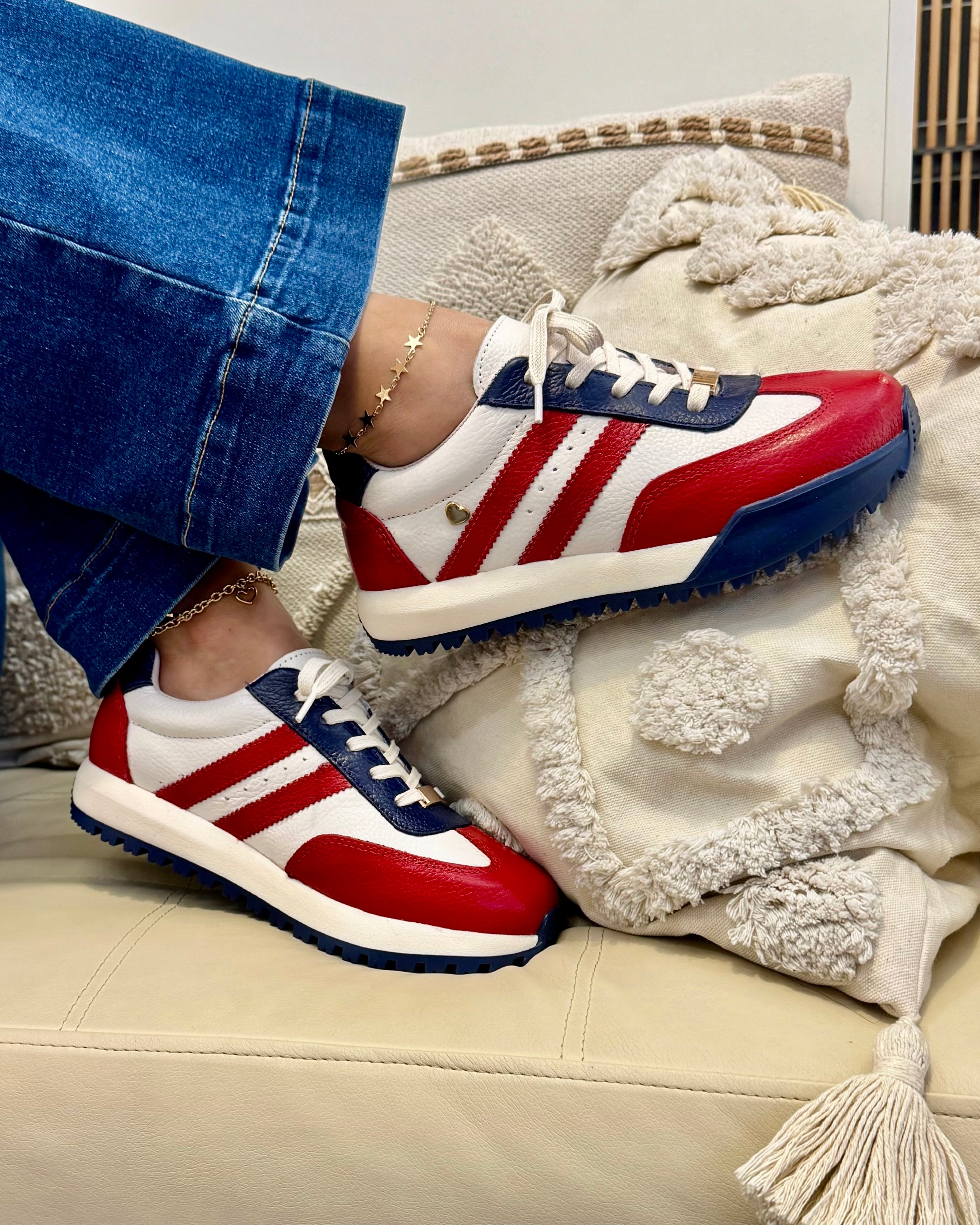 Zapatilla Luciana Cuero Mujer | Maryori López