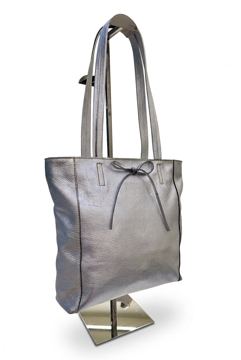 Cartera Charlotte Plateado de Cuero Natural | Maryori López