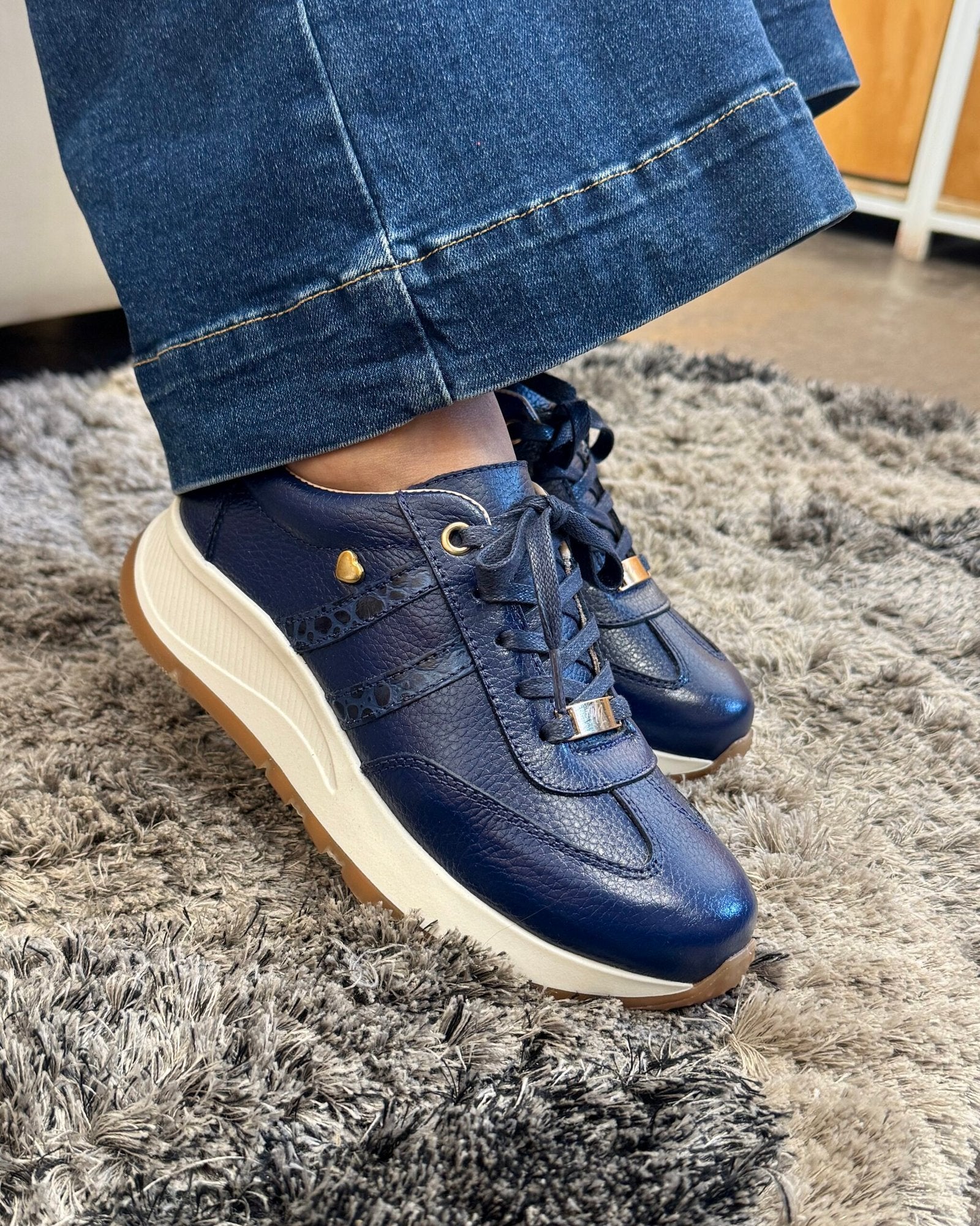 Zapatilla Karla Azul Cuero Mujer | Maryori López