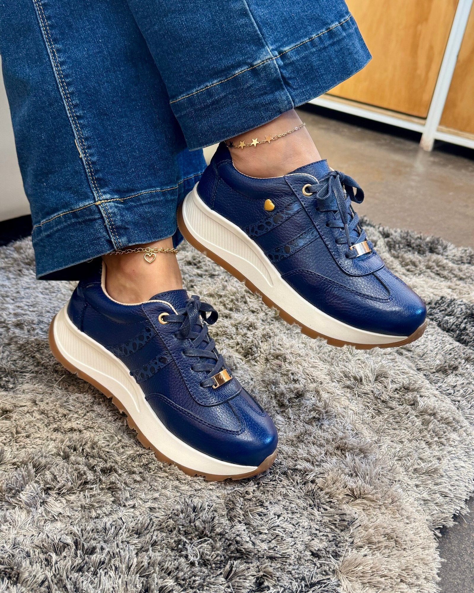 Zapatilla Karla Azul Cuero Mujer | Maryori López