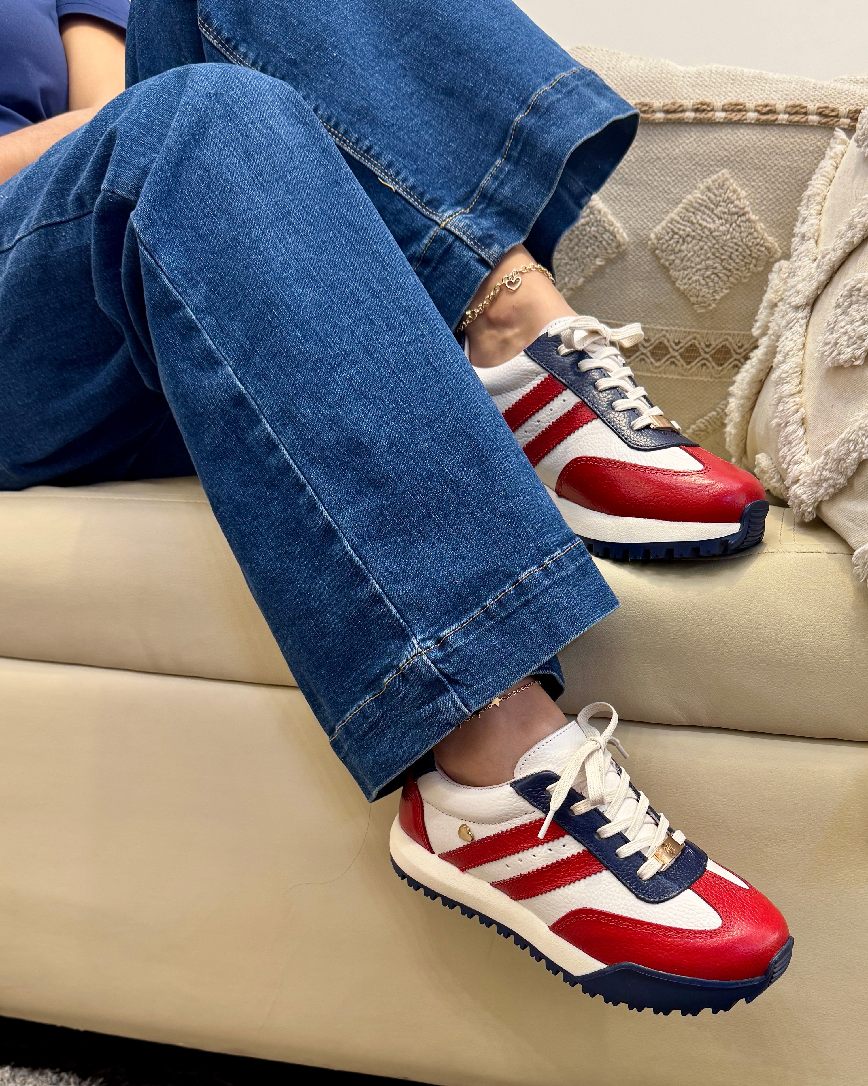 Zapatilla Luciana Cuero Mujer | Maryori López