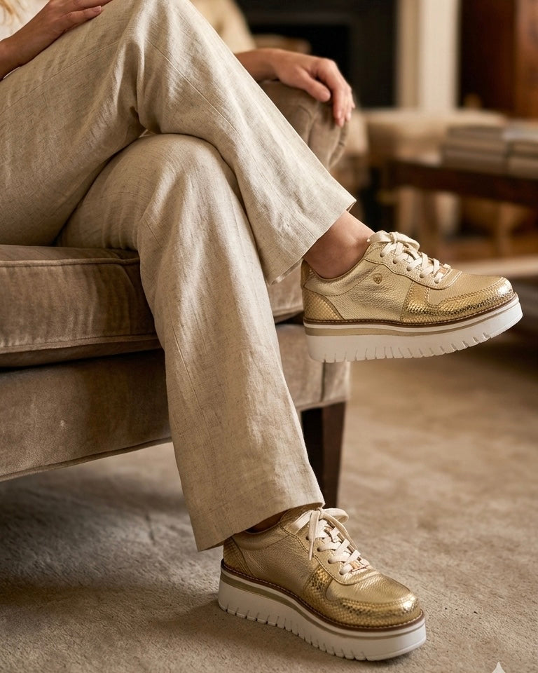 Zapatilla Riviera Dorado Cuero Mujer | Maryori López