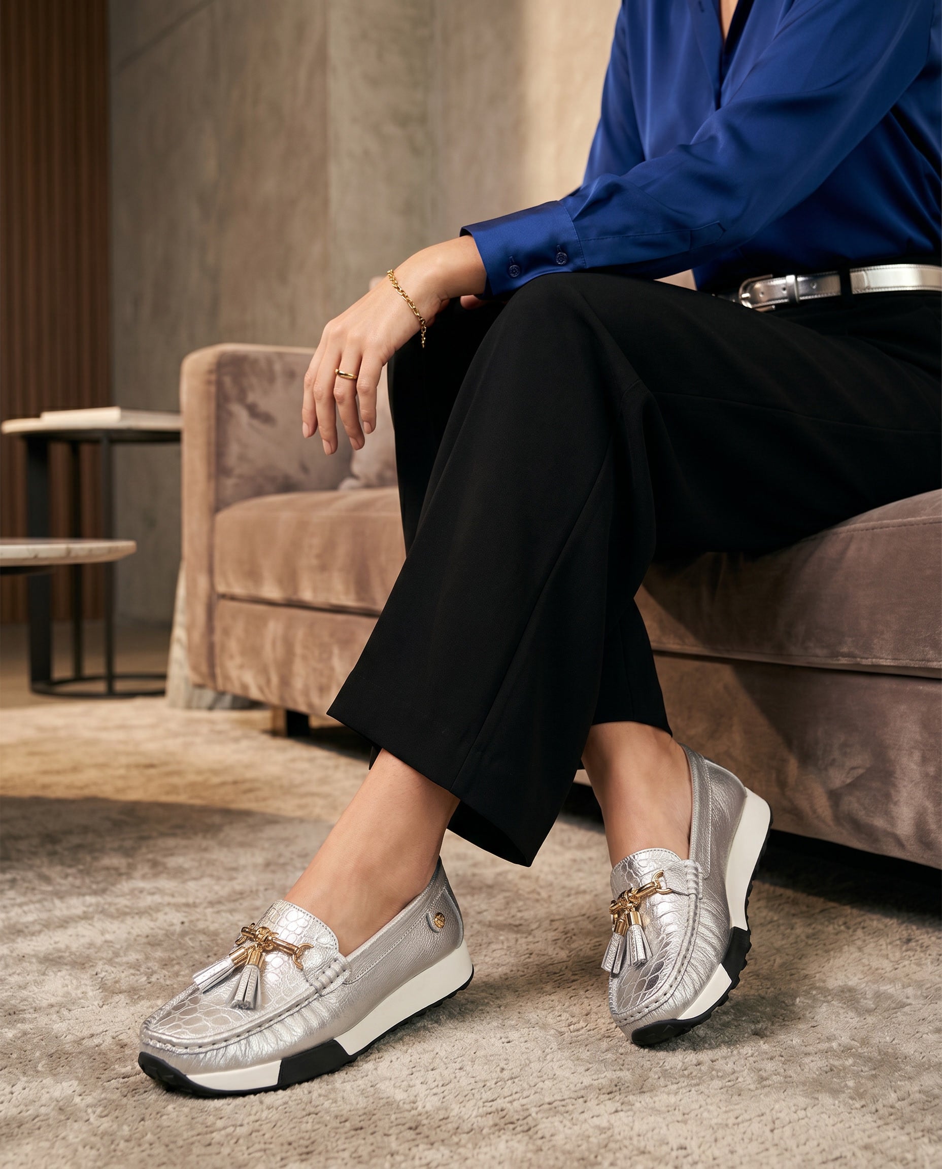 Mocasín Barbara Plateado Cuero Mujer | Maryori López