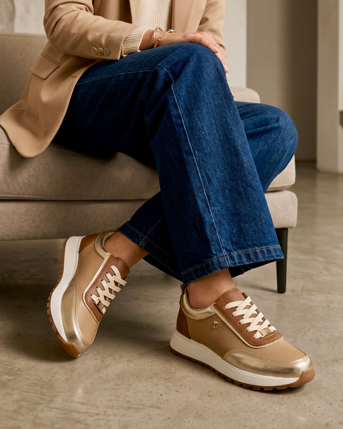 Zapatilla Martha Camel Cuero Mujer | Maryori López