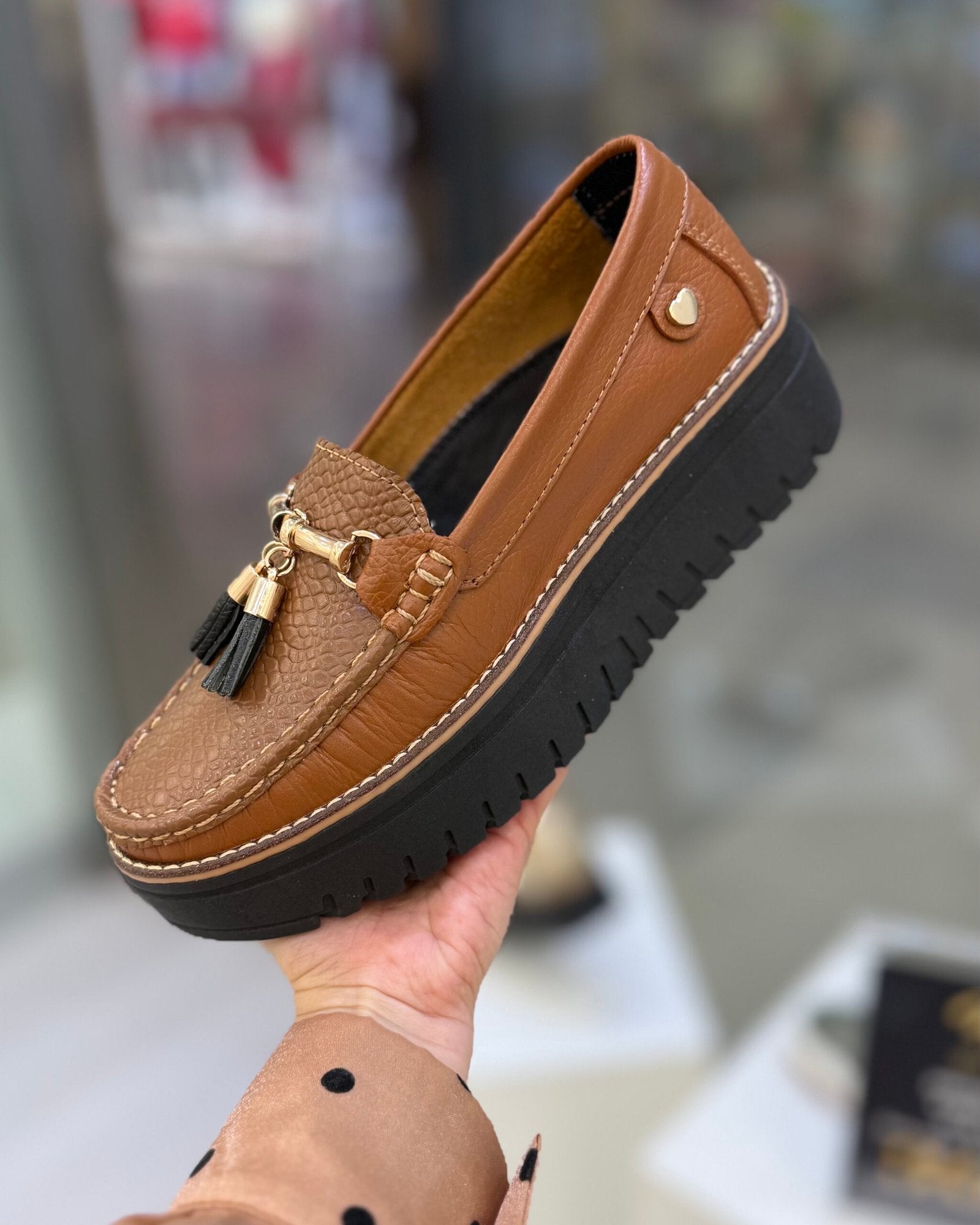 Mocasín Deborah camel cuero natural mujer plataforma | Maryori López