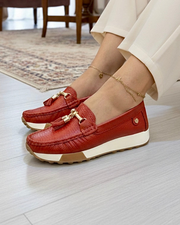 Mocasín Scarlet rojo cuero natural mujer plataforma baja | Maryori López