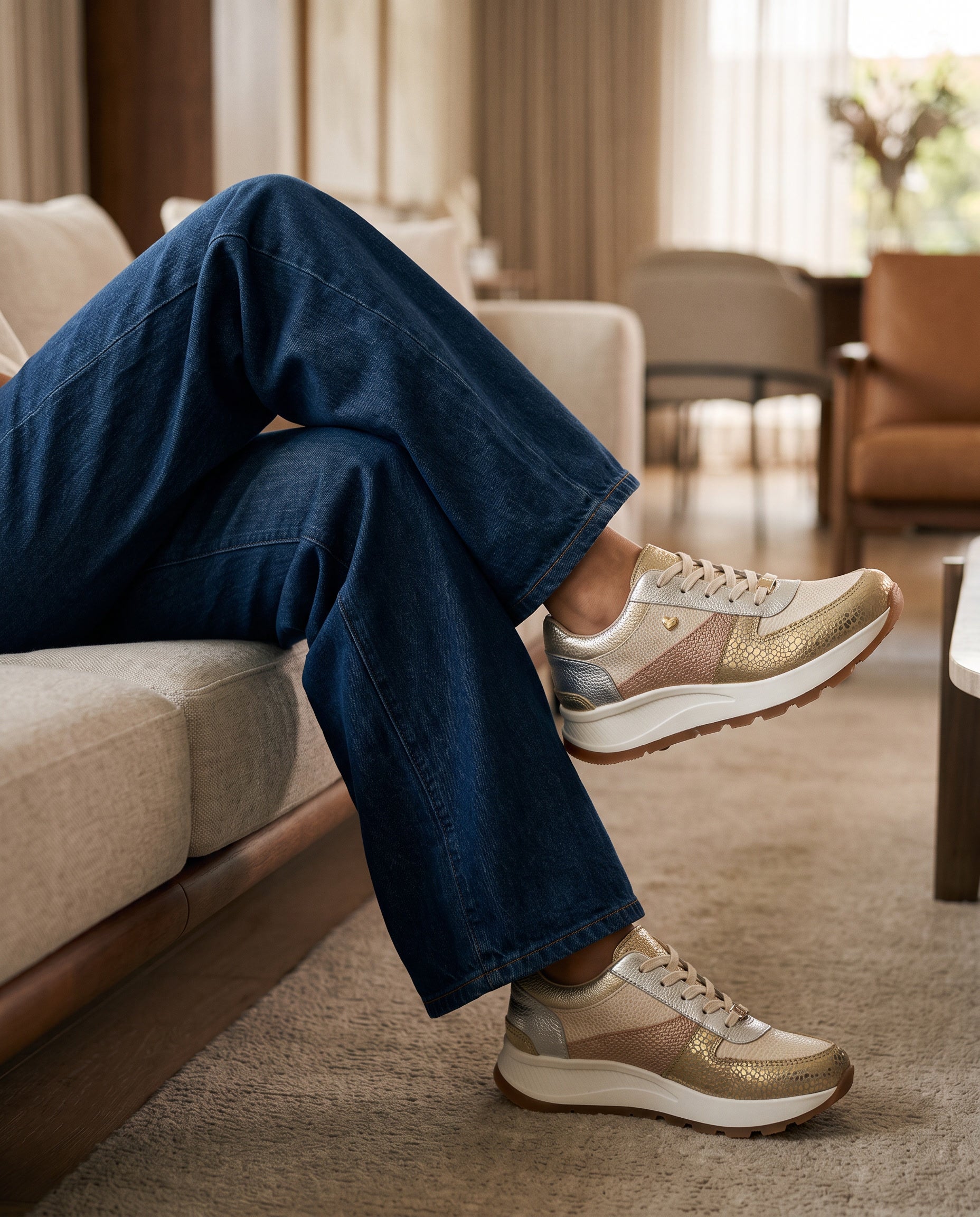 Giulia Women's Leather Sneaker | Maryori López