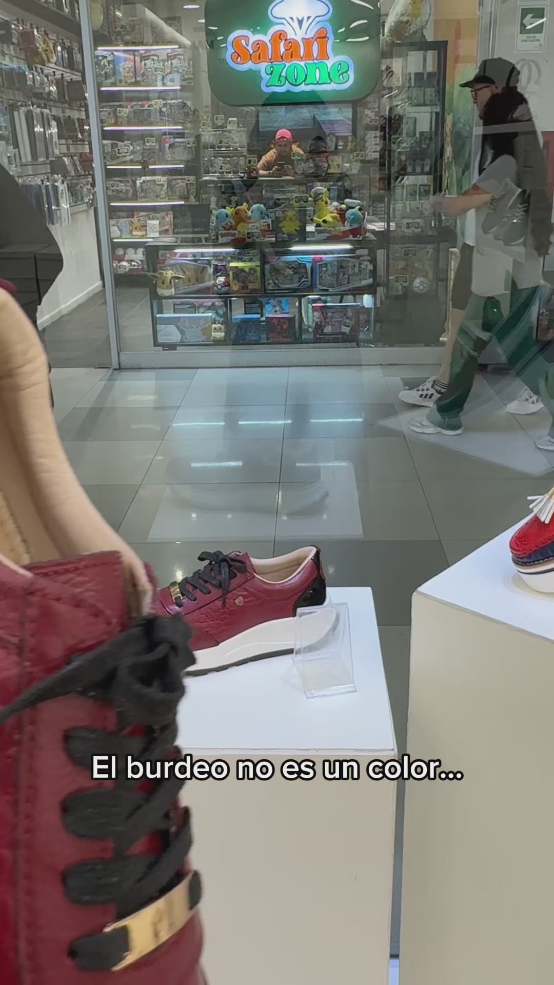 Video zapatilla Marcela burdeo cuero natural mujer | Maryori López