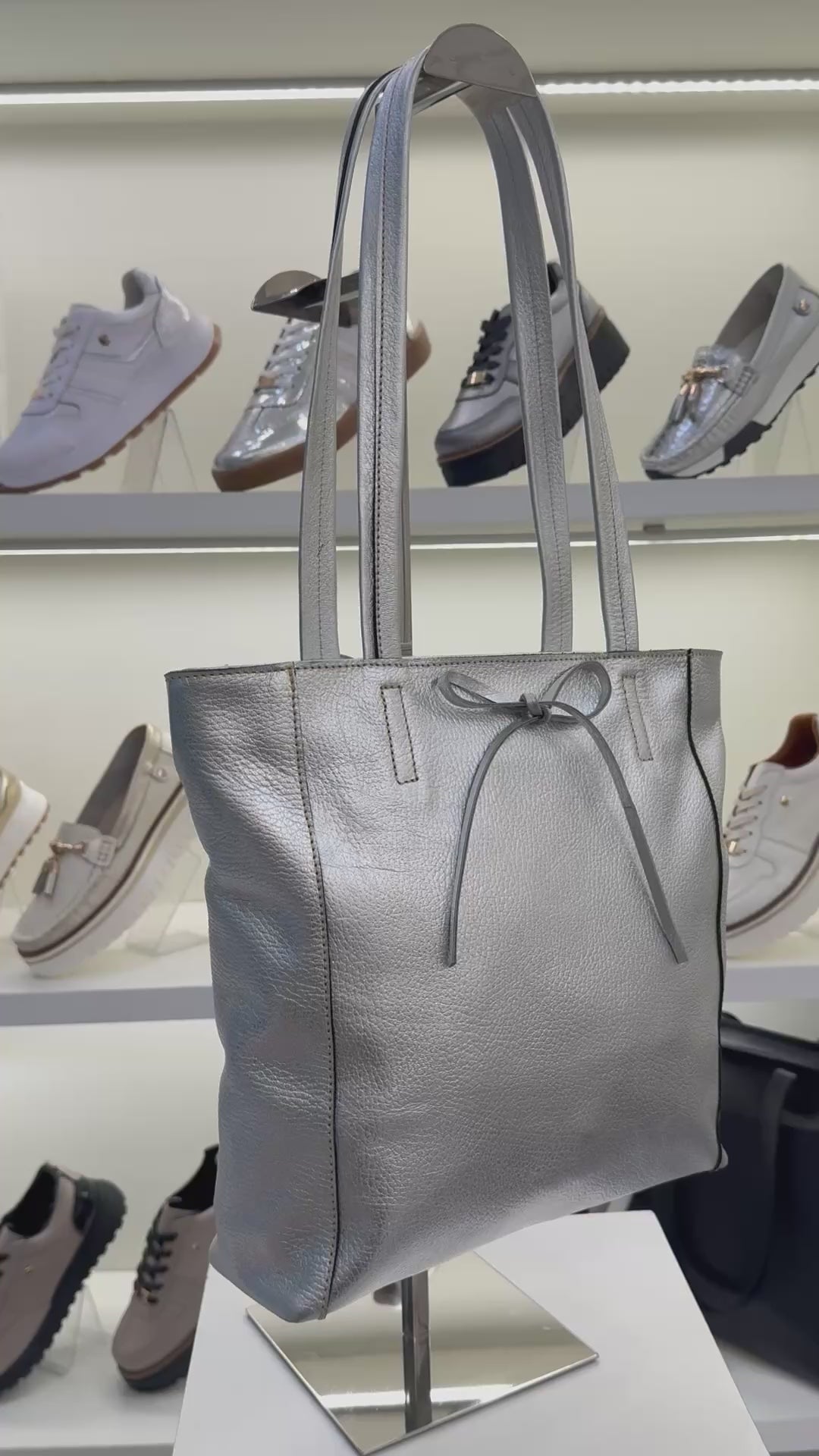 Cartera Charlotte Plateado de Cuero Natural | Maryori López