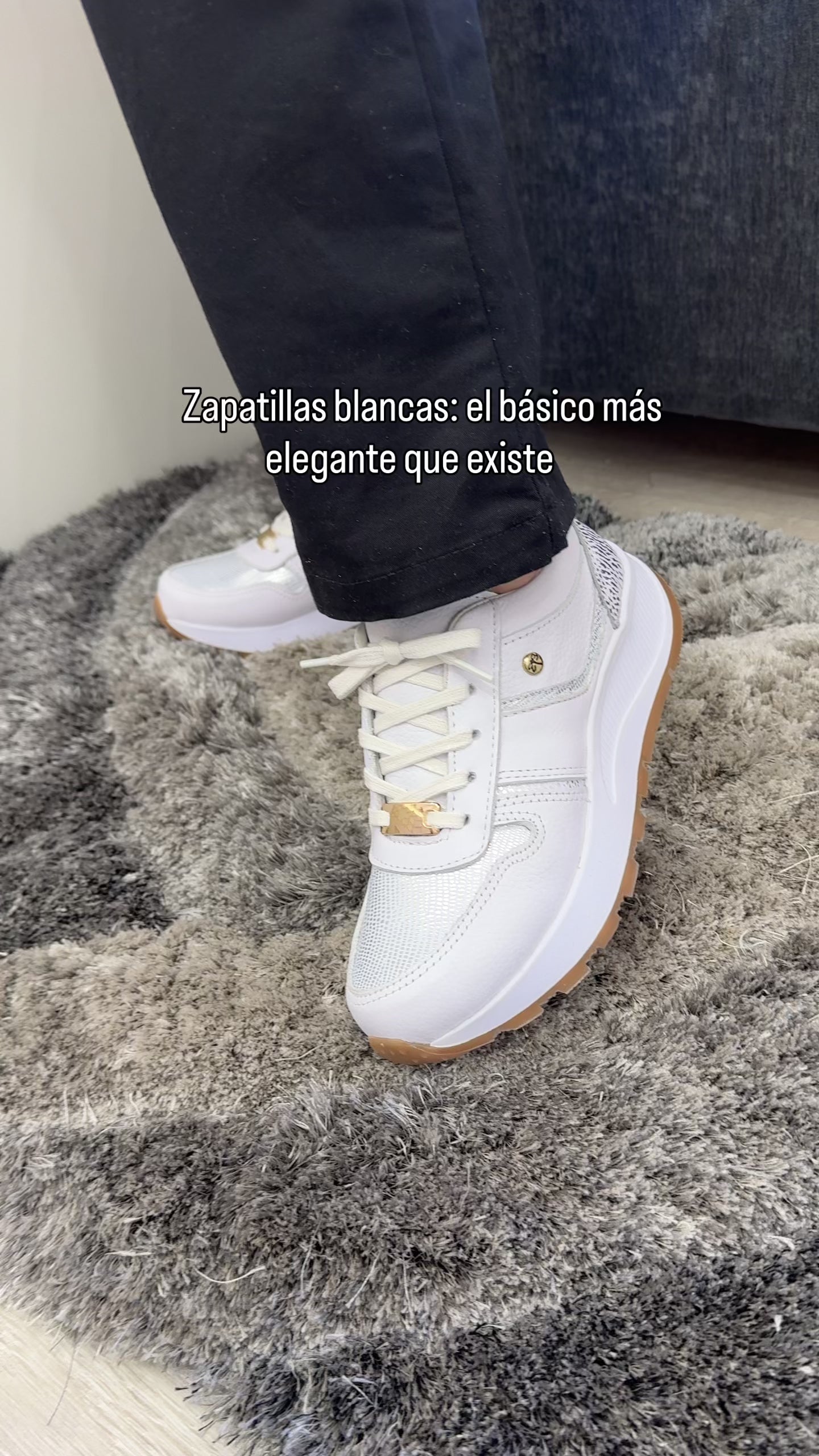video zapatilla-andrea-blanco-cuero-natural-detalle
