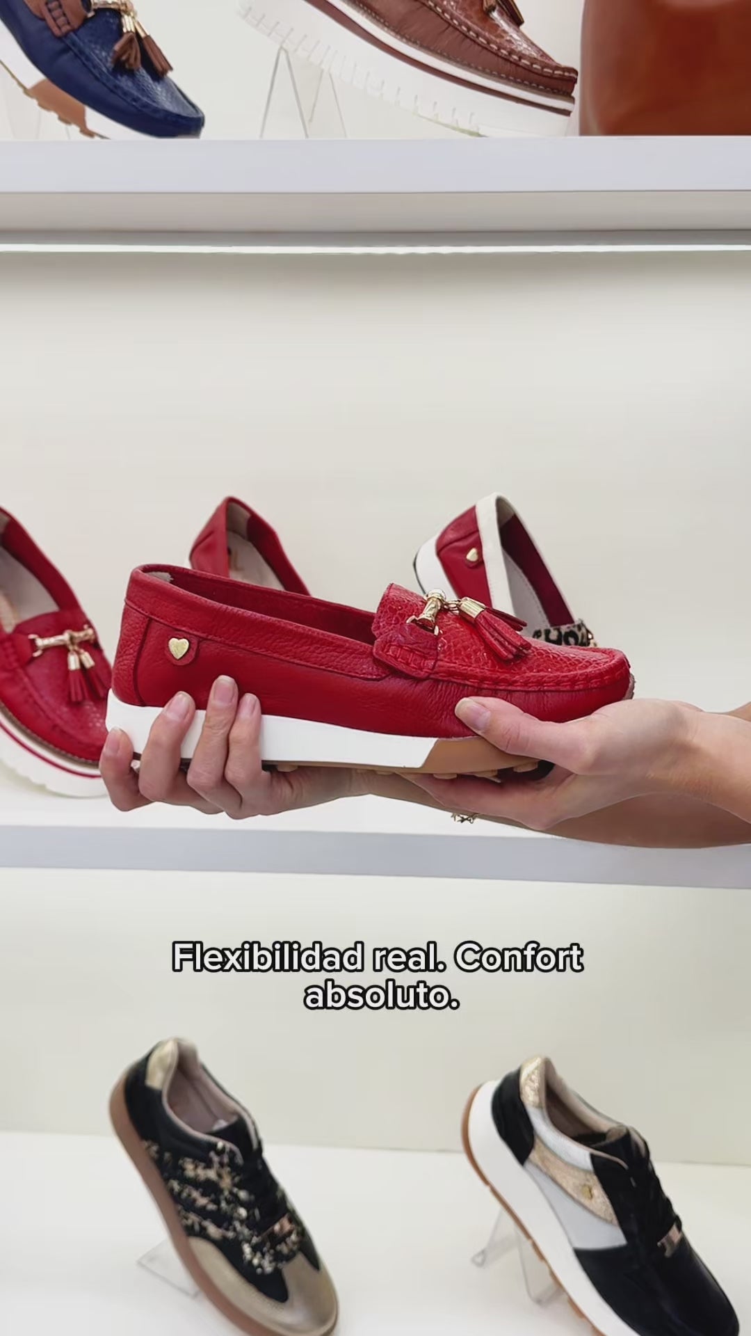 Video mocasín Scarlet rojo cuero natural mujer | Maryori López