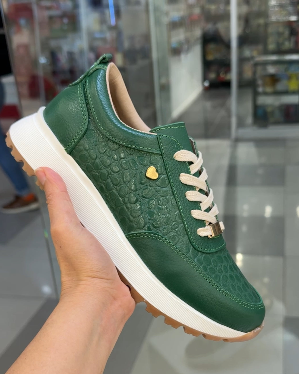 Zapatilla Camila verde cuero natural mujer plataforma | Maryori López