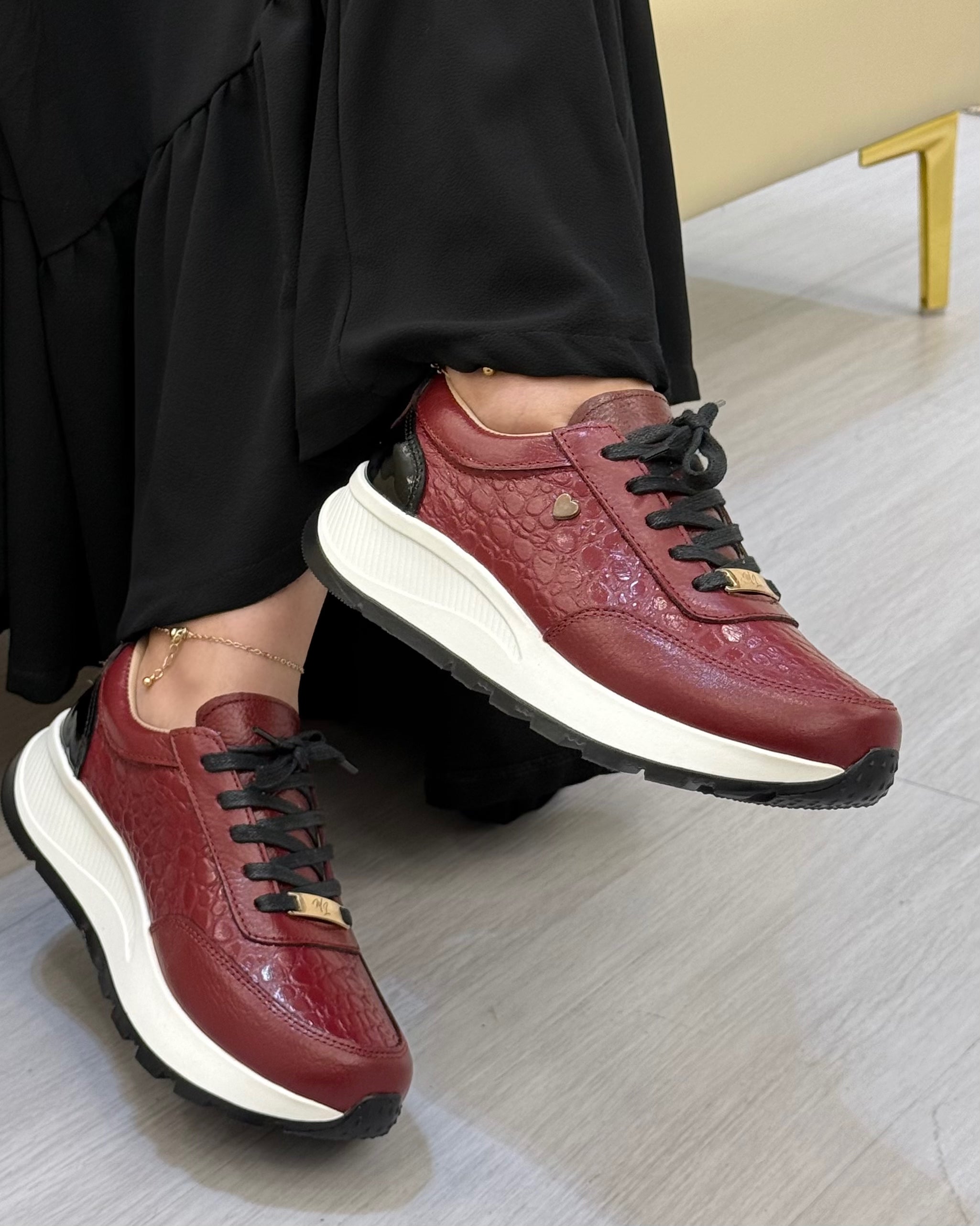 Zapatilla Marcela burdeo cuero natural mujer plataforma | Maryori López