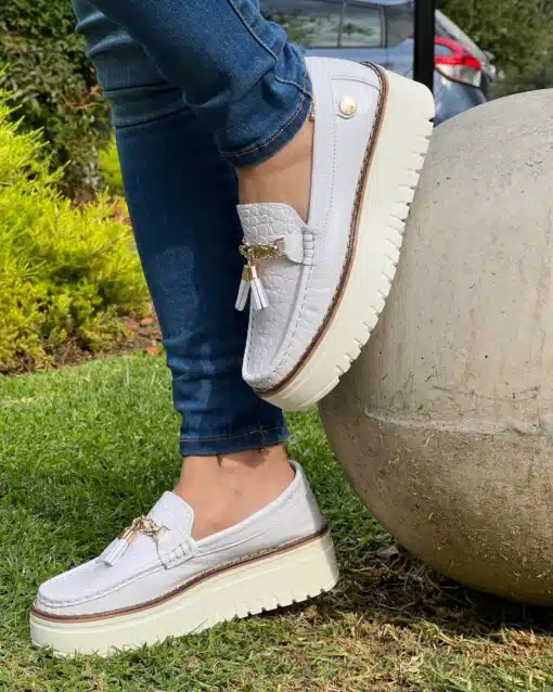 Mocasín Francisca Blanco Cuero Mujer | Maryori López - Imagen 2