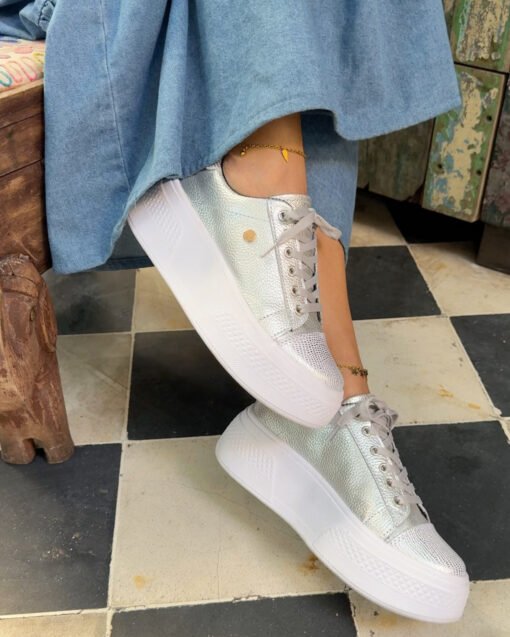 Zapatilla Anahí Plateado Cuero Mujer | Maryori López - Imagen 3
