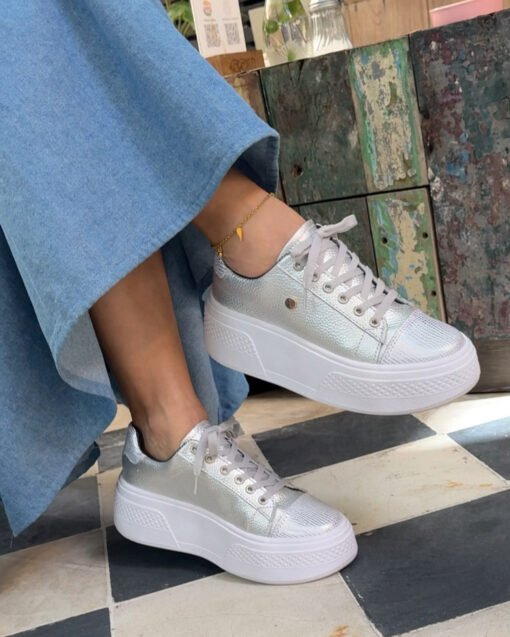 Zapatillas de cuero Anahí Plateado para mujer – Calzados Maryori López