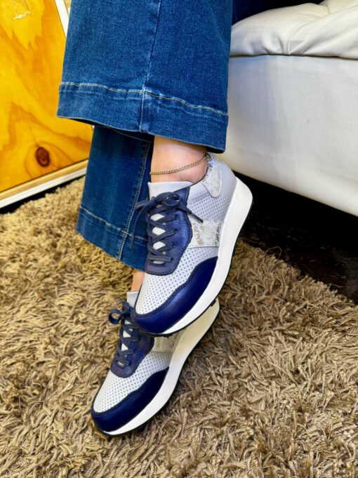 Zapatillas de cuero Chanel Gris para mujer – Calzados Maryori López