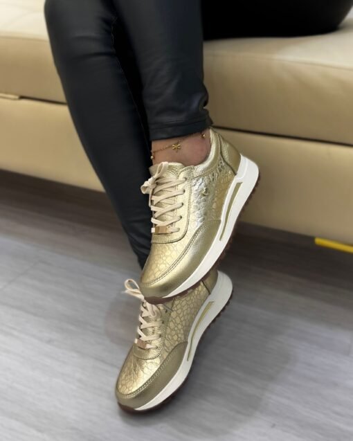 Zapatilla Camila Dorado Cuero Mujer | Maryori López