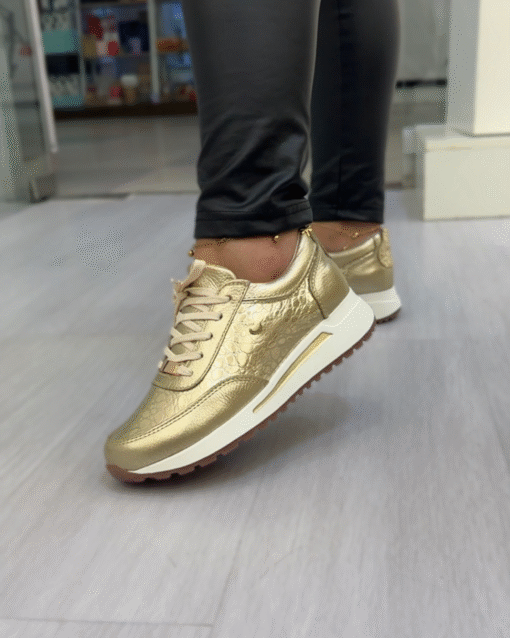 Zapatilla Camila Dorado Cuero Mujer | Maryori López - Imagen 2