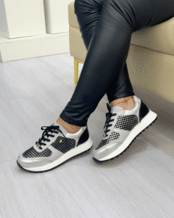 Zapatilla Anastasia Plateado Cuero Mujer | Maryori López