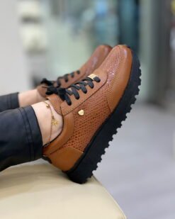 Zapatilla Mercedes Camel Cuero Mujer | Maryori López